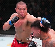 UFC 박준용 승리 후 욕설 사과.."지난 패배 부담감 컸다"