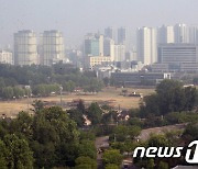 '유해물질' 논란 탓? 하루 만에 말 바뀐 용산공원 시범개방