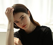 [인플루언서는 멋지다!] 러시아 여성의 외모와 한국인 체형이 조화로운 27세 청순한 리아(수연), 완벽한 한국말로 한국에서 4년째 모델과 인플루언서 활동