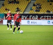 'K리그2 도움 1위' 이광진, "커리어하이? 팀 승격에 일조하고 싶어요"