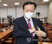 정호영, 논란 속 사퇴 "윤 정부 돕겠다?"..코로나 관리 '비상'