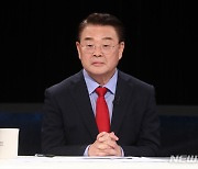 교육감선거 후보자 토론회 참석한 조전혁 후보
