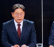 김해시장 TV토론회..홍 "김해 대장동" vs 허 "행정이해 부족"