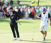 PGA 챔피언십 마지막홀 더블보기, 1타차 우승 날린 페레이라의 역대급 참사