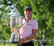 토마스, PGA 챔피언십 7타 차 대역전 우승..통산 15승