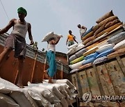 인도, 설탕 수출도 제한.."연 1천만t 한도로 묶을 계획"