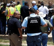 美텍사스 총기 난사 사건..학생 19명·성인 3명 총 22명 사망(상보)