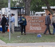 美텍사스 총기 참사에 22명 사망..바이든 "총기사건 종식해야"(종합)