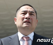 강용석 "토론회는 모든 후보자에게 공평하게 실시돼야"