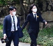 박지현 "성폭력 진실 밝히는 일을 '내부총질' 폄하..민주당은 침묵해"