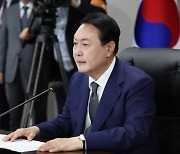 북한 탄도미사일 발사.. 윤 대통령, 취임 후 첫 NSC 회의 주재