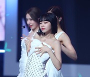 [포토] 김채원, 무대위 화려한 댄스