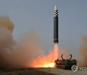 국정원 "북한, 코로나 최악상황 벗어나..미사일 쏠 여유 충분"