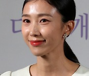 연극 '햄릿' 출연하는 배우 박지연