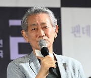 '햄릿' 전무송 "난 운 좋은 배우, 네 번째 출연 자부심 대단"