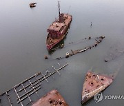 USA NEW YORK SHIP GRAVEYARD