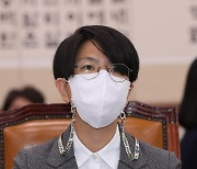 차별금지법 공청회에서 발언하는 조혜인 변호사