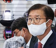 근로시간 제도 개편 현장간담회에서 발언하는 이정식 고용노동부 장관