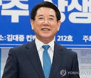김영록 전남지사 후보, '민주당 호남정치 독점론' 강력 반박