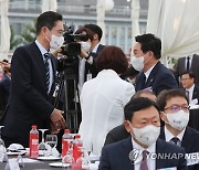 인사하는 이재용 삼성전자 부회장과 원희룡 국토부 장관