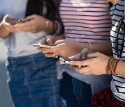 초등학생 1만명 '스마트폰 인터넷 중독'에 일상생활 못한다