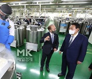 [포토] 국립중앙인체자원은행 방문한 윤석열 대통령