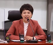 "민주당 이중적 모습..김은혜는 소신있는 정치인 되겠다"