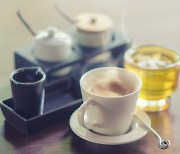 닮은 듯 다른 음료, 커피와 녹차가 건강에 미치는 영향