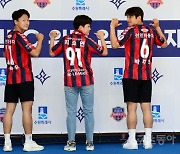 수원 FC '화려한 축구 스타들의 만남!' [포토]