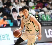 허웅 유니폼, 180만원에 팔렸다..KBL 유니폼 경매 수익금 공개