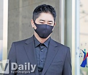 '성폭행 혐의' 강지환, 2심도 패소.."제작사에 53억 배상"