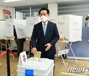 김영록 민주당 전남지사 후보, 사전투표