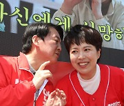 이야기 나누는 안철수·김은혜 후보