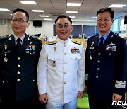 尹정부 첫 육해공군총장 한자리에.. "군대다운 군대 만들겠다"
