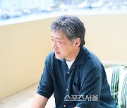 고레에다 감독 "이지은이 말하면 멜로디가 되고 힐링된다"[SS칸인터뷰]