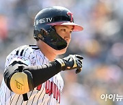 LG, 오지환 홈런·이민호 5.2이닝 무실점 삼성 꺾고 4연패 탈출