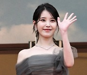 '브로커'는 호불호 갈렸는데.."아이유 연기, 여우주연상감" 난리 났다 [여기는 칸](종합)