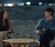 김우빈♥한지민, 뻔한 로맨스 아니었다 (우리들의 블루스)