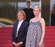 France Cannes 2022 Showing Up Red Carpet