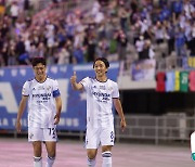 '파죽지세' 울산, 수원FC 2-1 제압..5경기 무패, 선두 질주(종합)