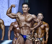 [포토] 세계최강근육맨 김효중, ICN 유니버스에서 우승한 바로 그 근육! (ICN 유니버스)