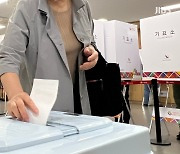 [사전투표] 제주 오후 1시 투표율 16.02%..9만 명 투표 완료