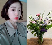 '최태준♥' 박신혜, 우아한 꽃꽂이 태교 "가장 사랑하는 꽃집에서"