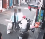 "식당 앞 쓰레기 무단 투기 남성, 항의하자 별점 테러"