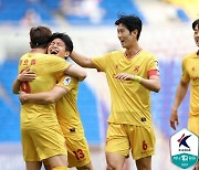 K리그2 선두 광주, 부산에 3-0 완승..11경기 무패 신바람(종합)
