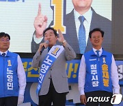 충북 찾은 이낙연·나경원 "우리 후보가 적임자" 지지 호소