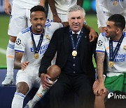 [스포터 리뷰] 'UCL 4회 우승' 안첼로티, 레알과 함께 '유럽의 왕' 되다