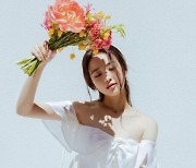 '결혼' 손연재, 드레스 자태 공개.. "생일날 좋은 소식, 너무 행복"