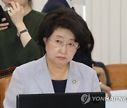 김승희, '文치매' 발언 논란 때 "대통령 비판, 주눅들지 않겠다"