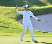 KLPGA 투어 첫 우승 정윤지 "산책과 호캉스로 마음 여유 찾았죠"